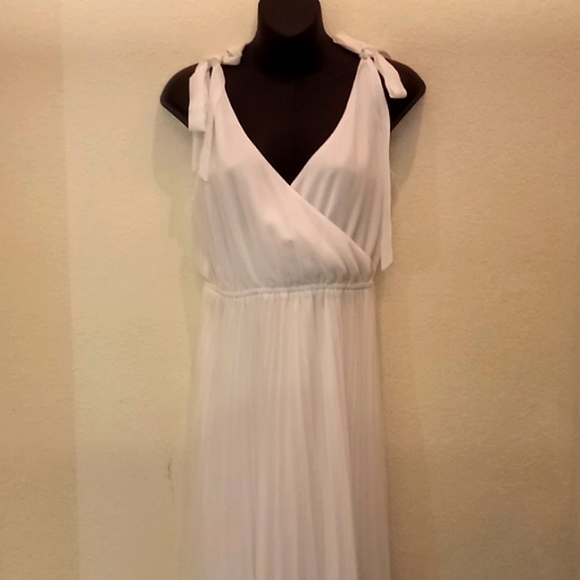 Ali & Jay White The Left Bank Midi Dress - Picture 2 of 14